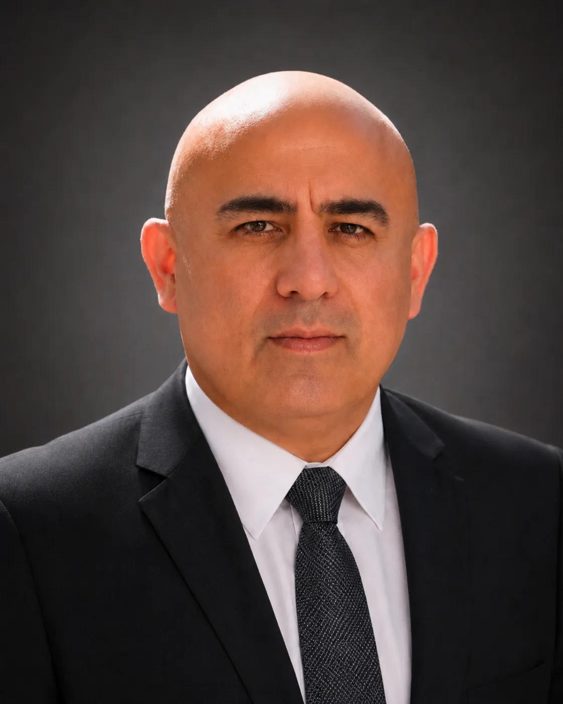 Retrato profesional del abogado Edgar Rodas Vega
